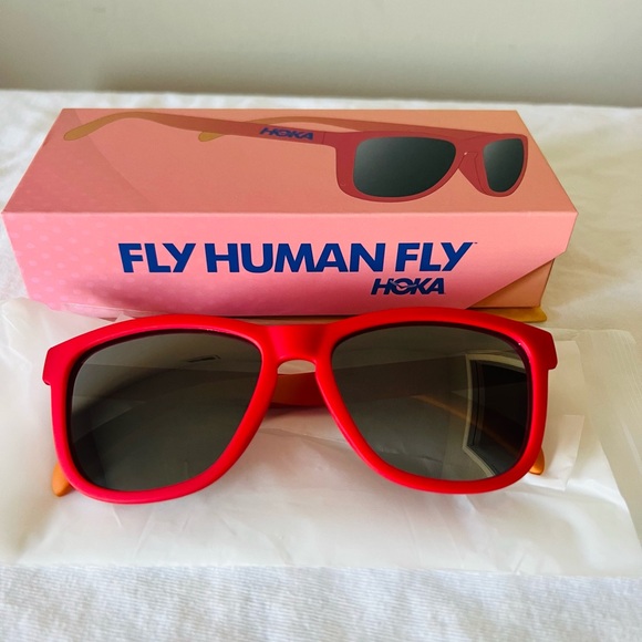 Hoka polarized glasses ?! New with box